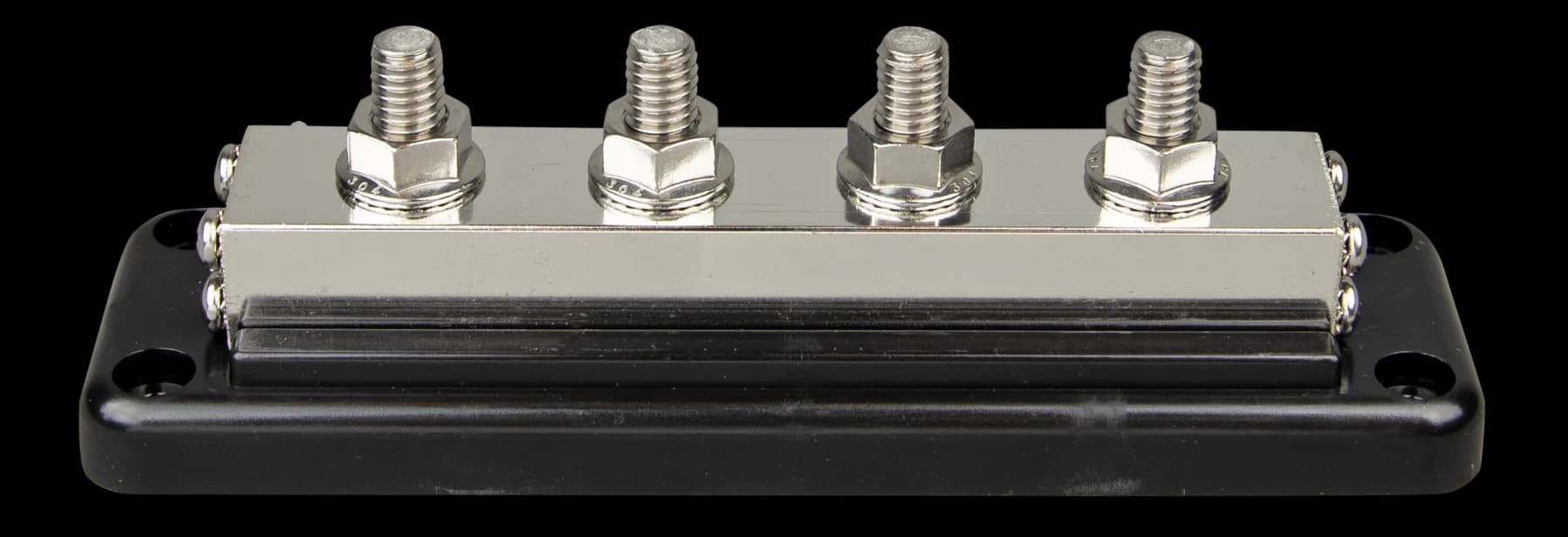 Barra de conexión Victron 600 A / 4 polos, vista frontal en perspectiva